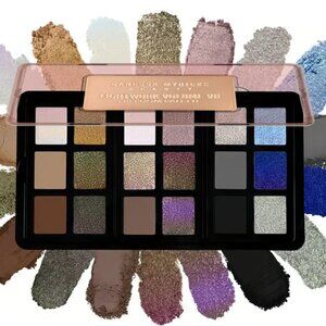 Danessa Myricks Beauty - Lightwork VII Freedom Palette